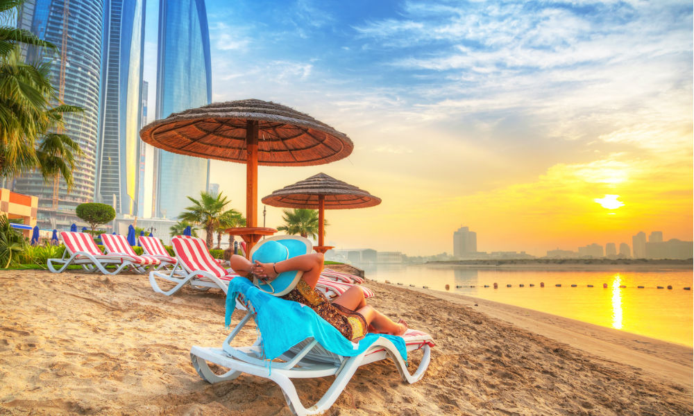 Sun holidays on the beach of Persian Gulf