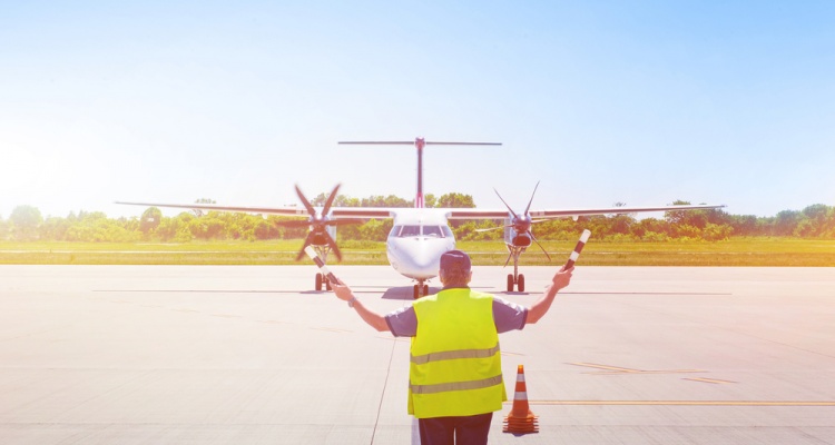 plane-on-tarmac