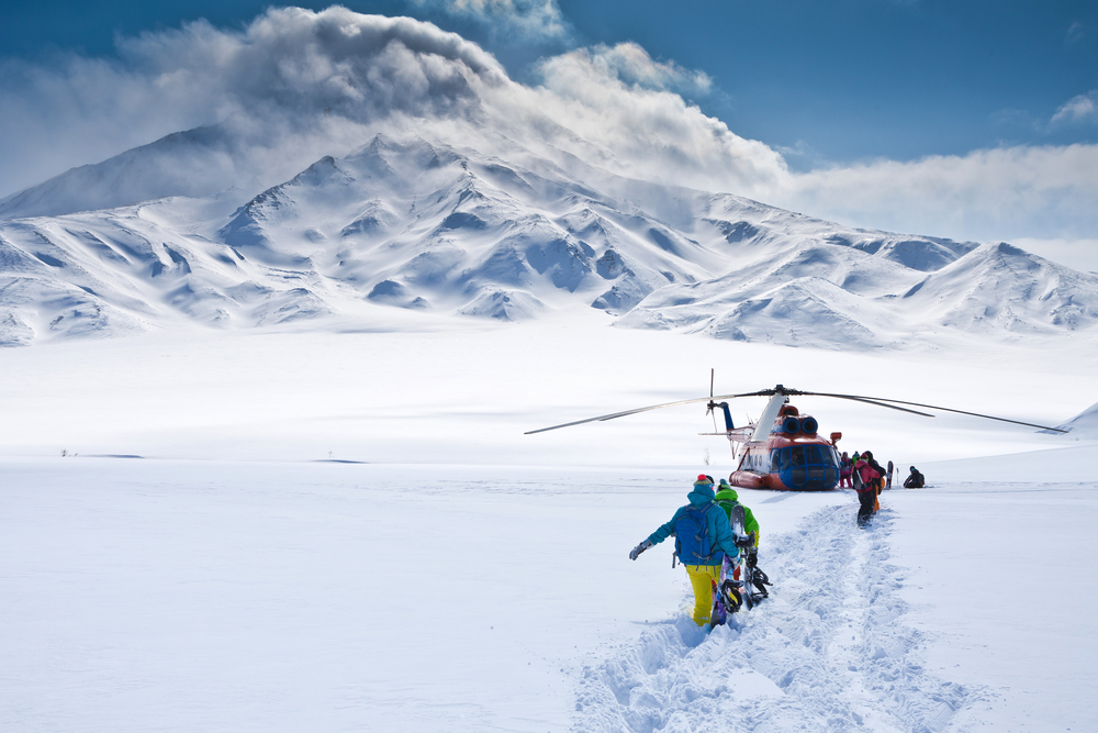 heli-skiing tour around the volcano