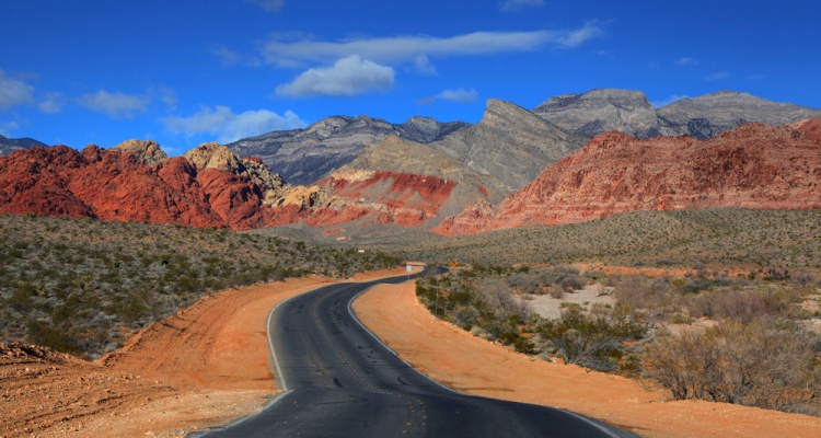 Road to Red rock canyon conversation area