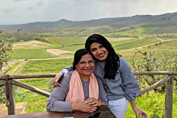 Tasmiah and mom in Florence