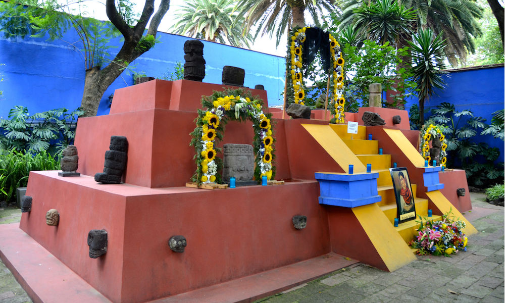 Frida museum and shrine in mexico city