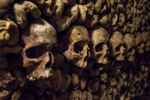 What to See in Paris If You Love the Macabre & Mysterious: Skulls and bones in Paris Catacombs