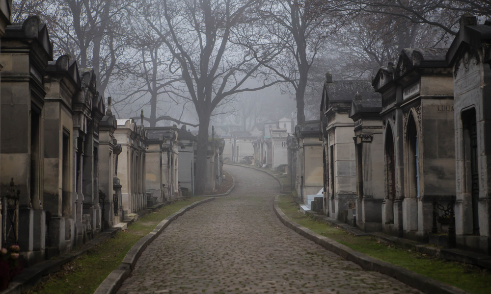 hat to See in Paris If You Love the Macabre & Mysterious: Paris Pere Lachaise cemetry - morning fog