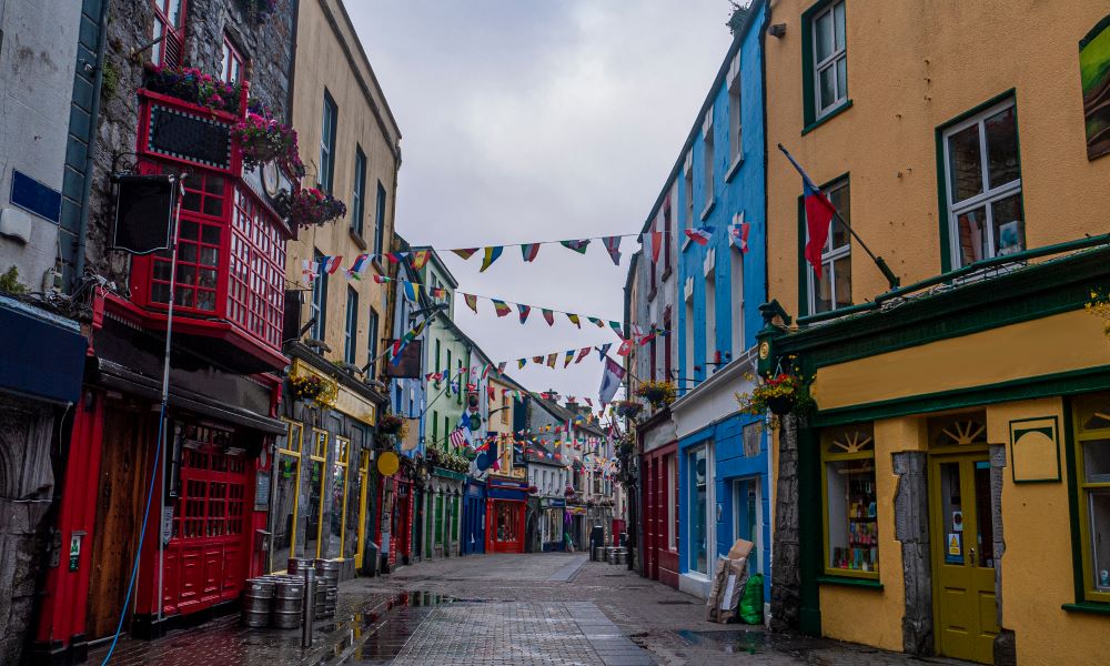 things to do in galway ireland shop street