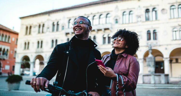 Couple Traveling to a Big City for the First Time