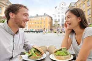 How to Be Vegan When You're Traveling Couple