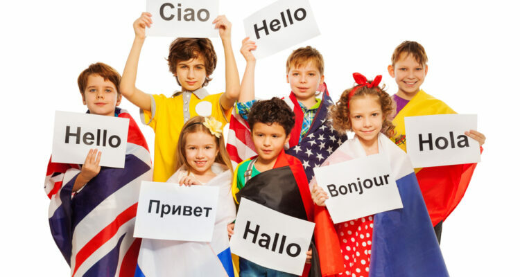 Niños aprendiendo idiomas