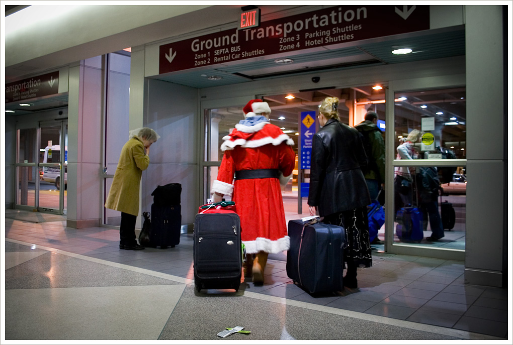 Santa at Philadelphia Airport