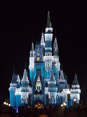 Experience Holiday Magic Mickey-style at Walt Disney World Resort, Flickr: through dans eye