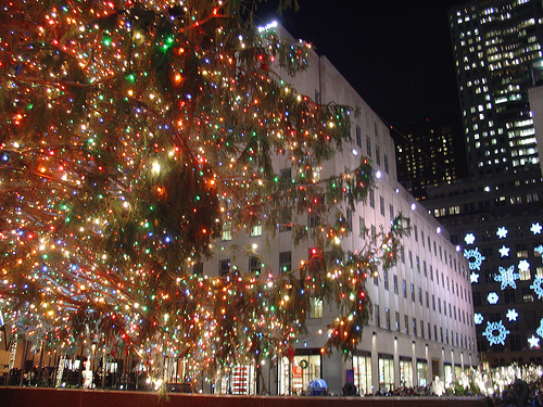 "Rockefeller Center Christmas Tree," Flickr photo credit: Salon Nowojorski