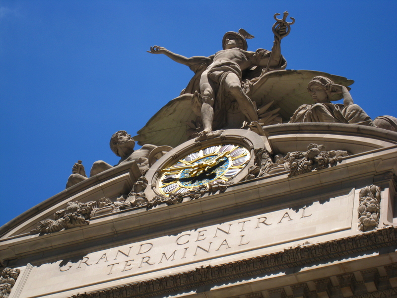 Apple Store Opening in Grand Central Station