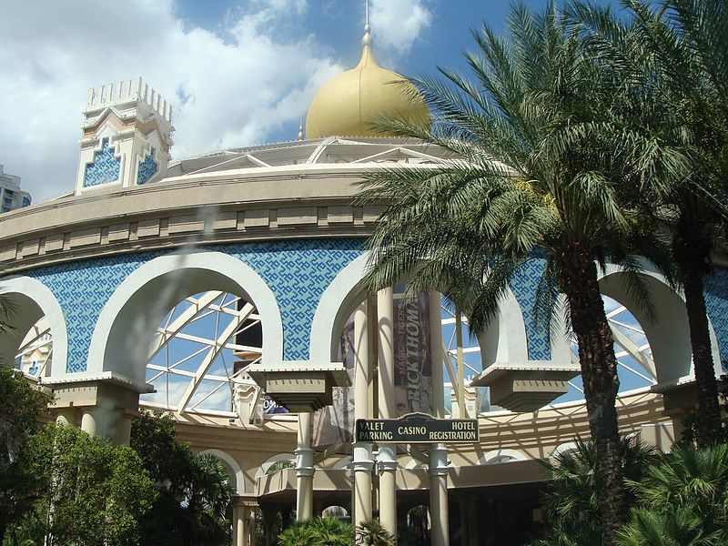 The 
Sahara is Las Vegas' oldest remaining hotel and casino (Image: 
Wikimedia)