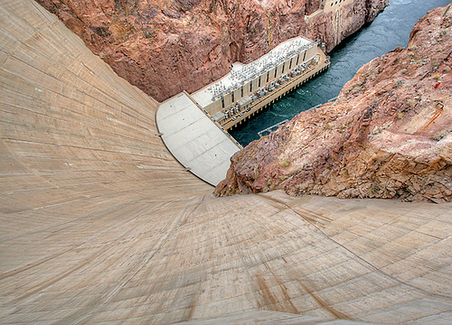 Vegas: Exploring Hoover Dam. Photo credit: rarvesen