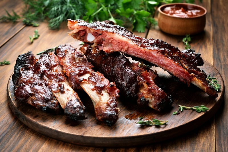 Barbeque ribs on a plate