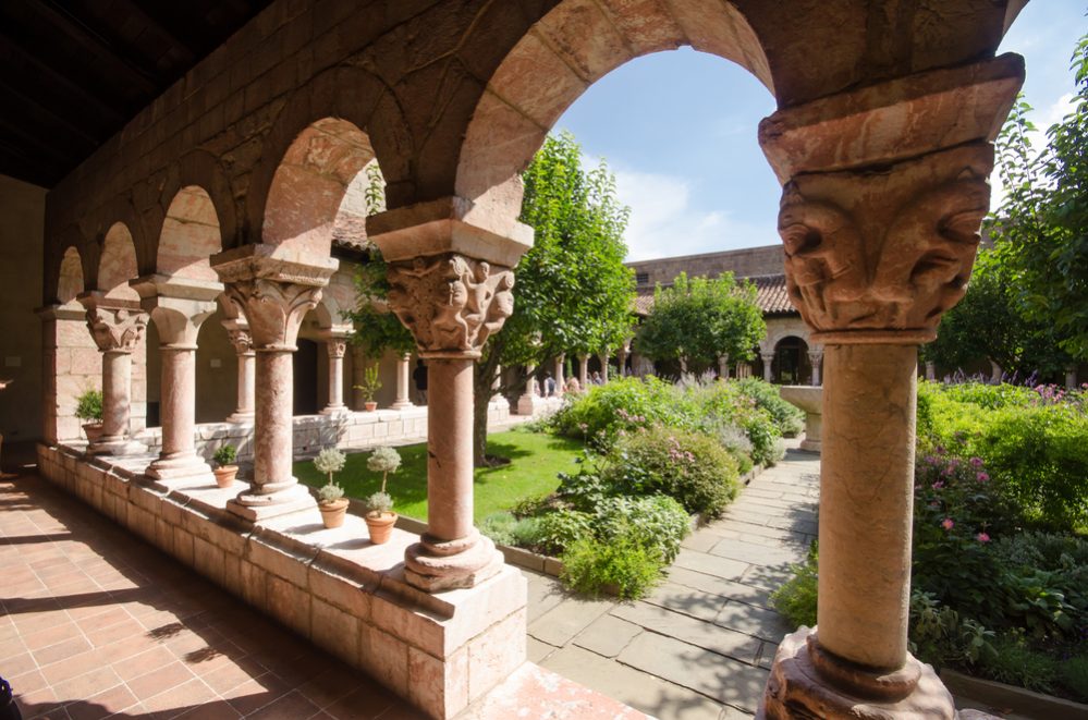 Garden of the Cloisters Museum in New York